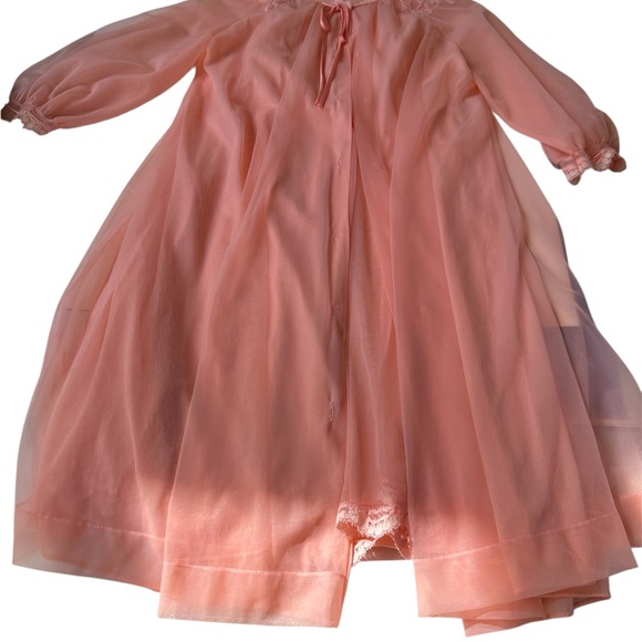 Vintage Coral nightgown twinset peignoir by Gossard.EUC. - Picture 10 of 10
